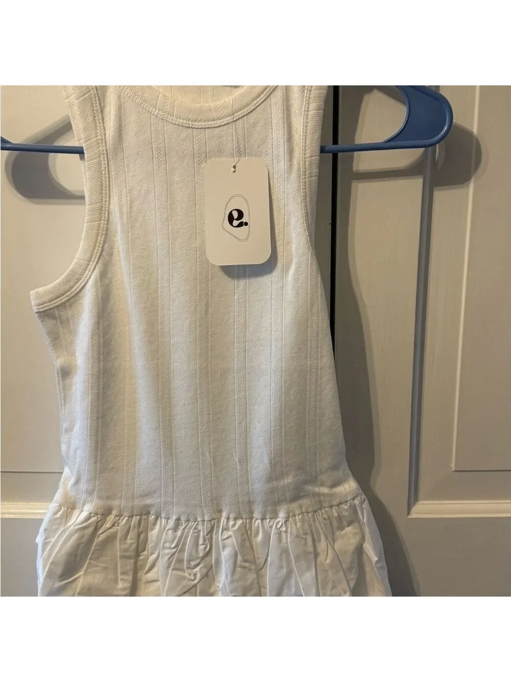 NWT Elodie Bubble Hem Tank - Picture 5 of 8